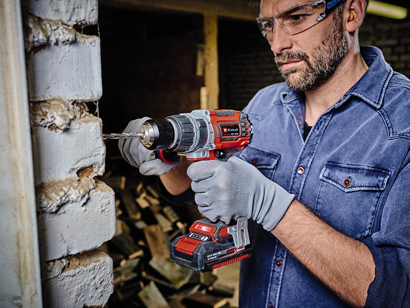 Einhell Professional Perceuse Visseuse à percussion sans fil TP-CD 18/60 Li-i BL +39 Power X-Change (18V, moteur sans charbon, Couple 60 Nm) Livré avec 2 Batteries 2,0Ah, Chargeur et 39 Accessoires